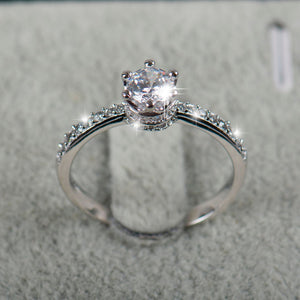 Luxury Women Engagement ring