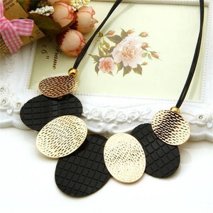 Big Pendant Clavicle Chain Necklace